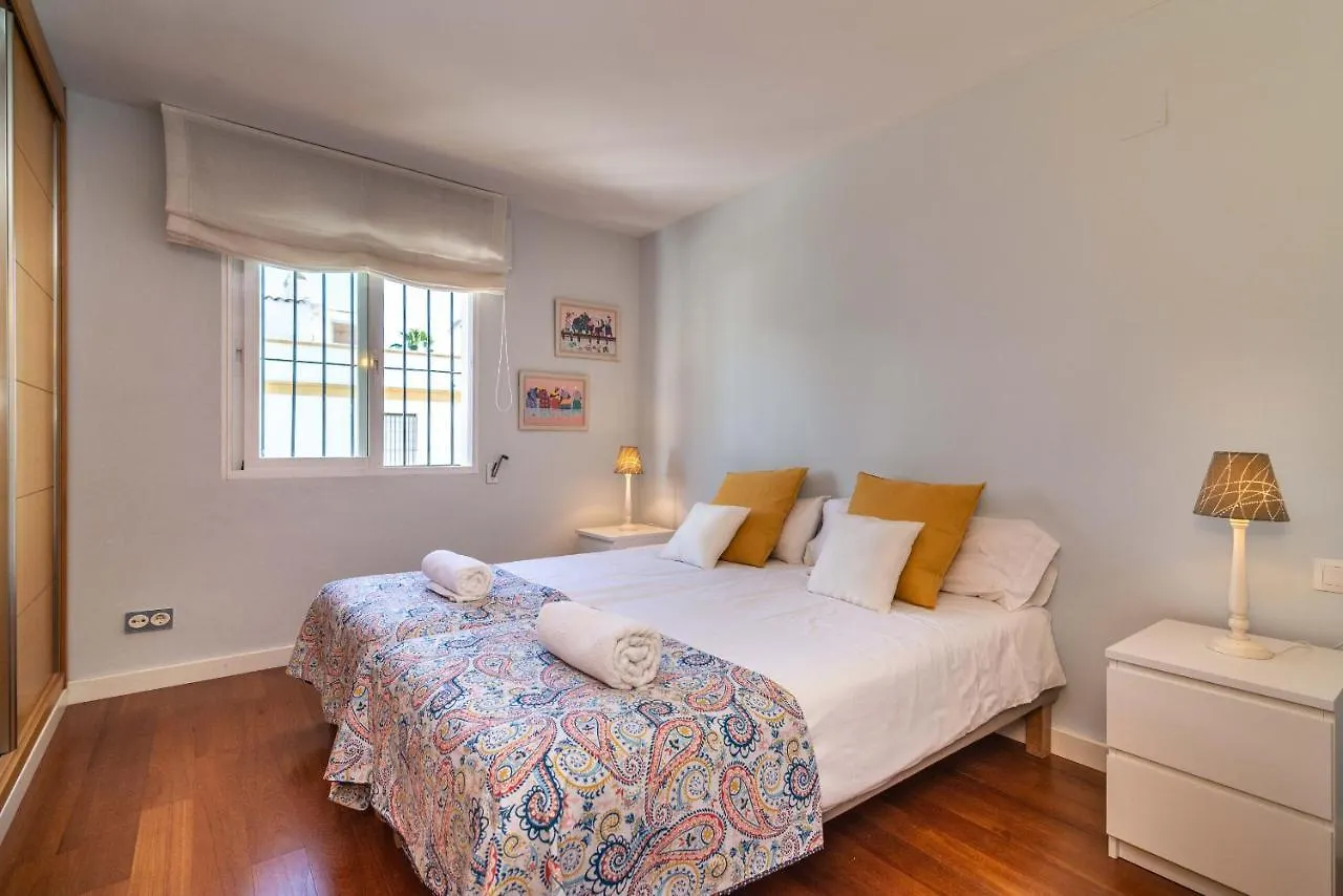 Casa La Concha - Marbellamar Beach Townhouse 0*, Марбелья