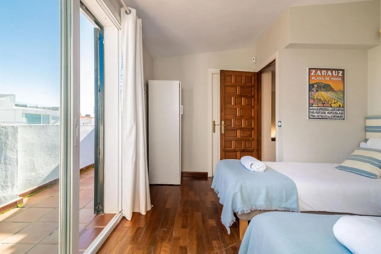 Дом отдыха Casa La Concha - Marbellamar Beach Townhouse